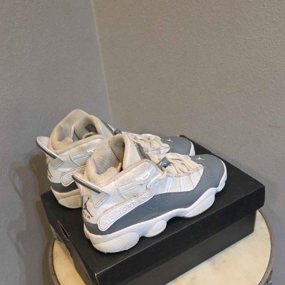 Jordan Kids' Sneakers in Gray and Cream